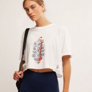NWT Free Peple Cropped White Graphic Active Tee - Women